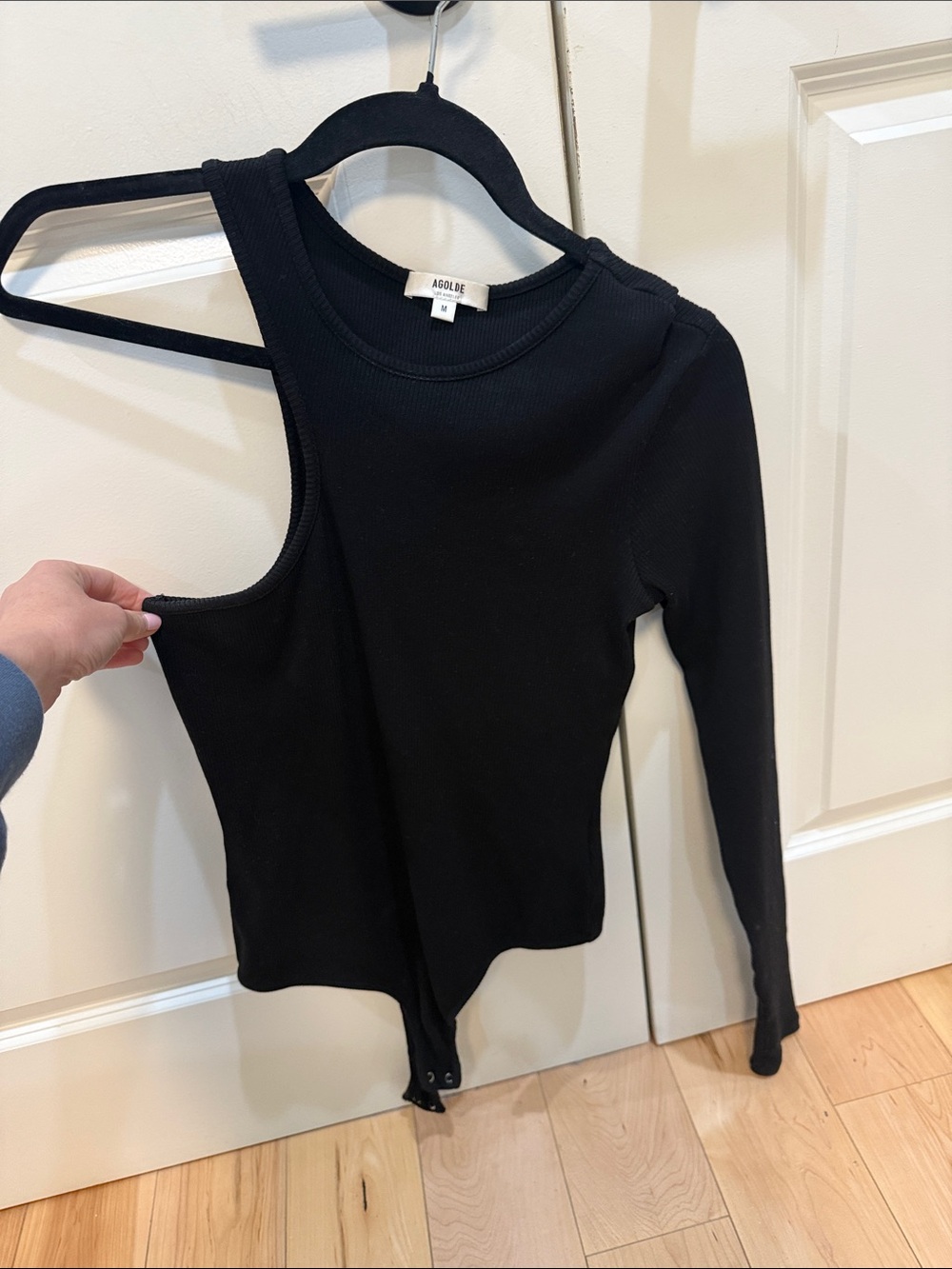 Agolde Black Asymmetric One-Shoulder Ribbed Bodysuit